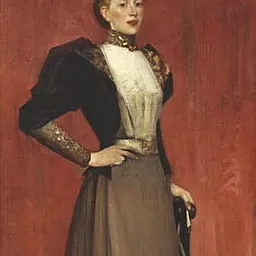 Portrait of Maggie Hamilton