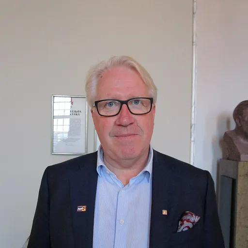 Portrait of Veikko Vallin
