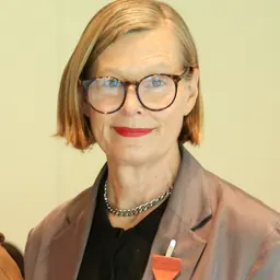 Portrait of Kate Sylvester