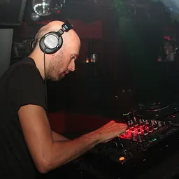 Portrait of Lee Burridge