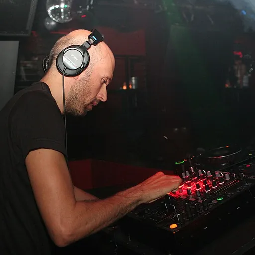 Portrait of Lee Burridge