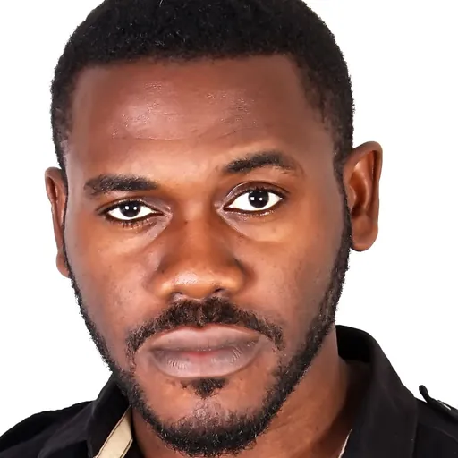 Portrait of Deyemi Okanlawon