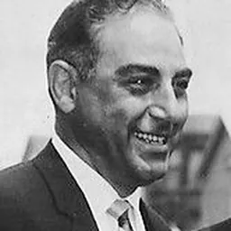 Portrait of Vince Lloyd