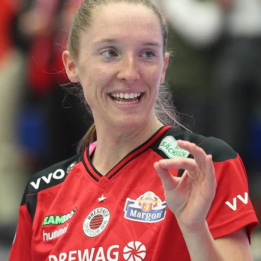 Portrait of Amber Rolfzen