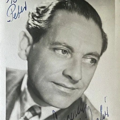 Portrait of Eddie Leslie