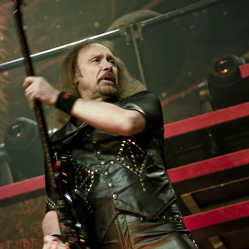 Portrait of Ian Hill