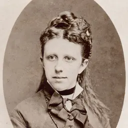 Portrait of Nienke van Hichtum
