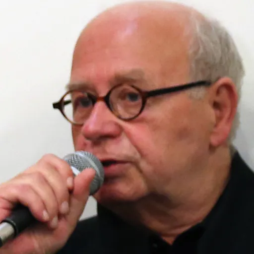 Portrait of Rolf Hosfeld