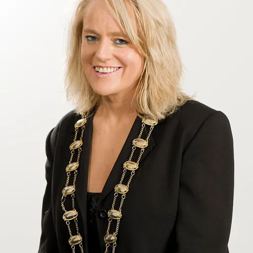Portrait of Mags Murray