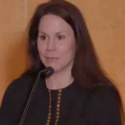 Portrait of Jennifer Foerster