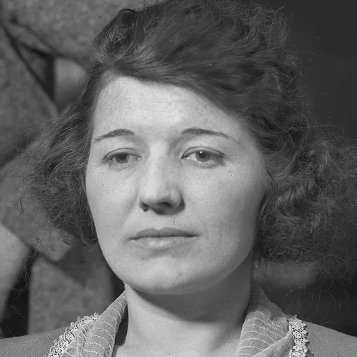 Portrait of Clara Phillips