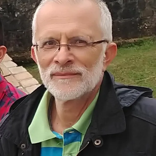 Portrait of Oswaldo Lezama
