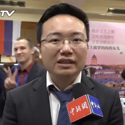 Portrait of Zheng Weitong