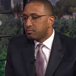 Portrait of Shareef Abdur-Rahim