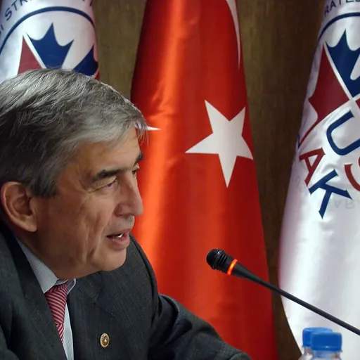 Portrait of Onur Öymen