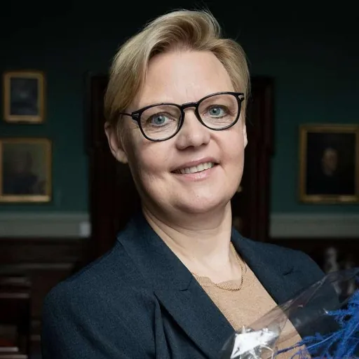 Portrait of Annette Lind