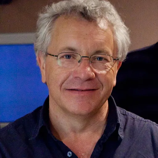 Portrait of Ray Beckett