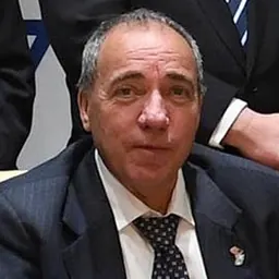 Portrait of Yuval Rotem
