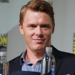 Portrait of Diego Klattenhoff