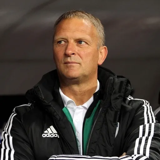 Portrait of Ron van Niekerk