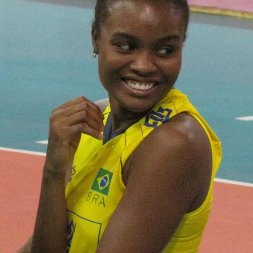 Portrait of Fabiana Claudino