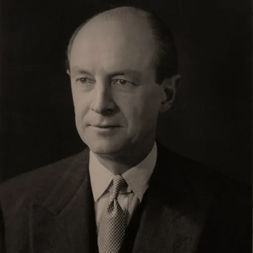 Portrait of Hendrie Oakshott, Baron Oakshott