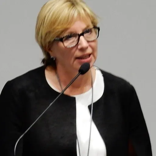 Portrait of Rosie Batty