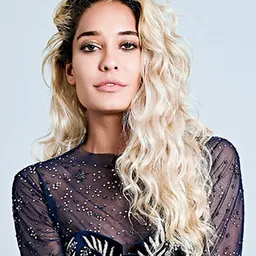 Portrait of Lisa Haydon