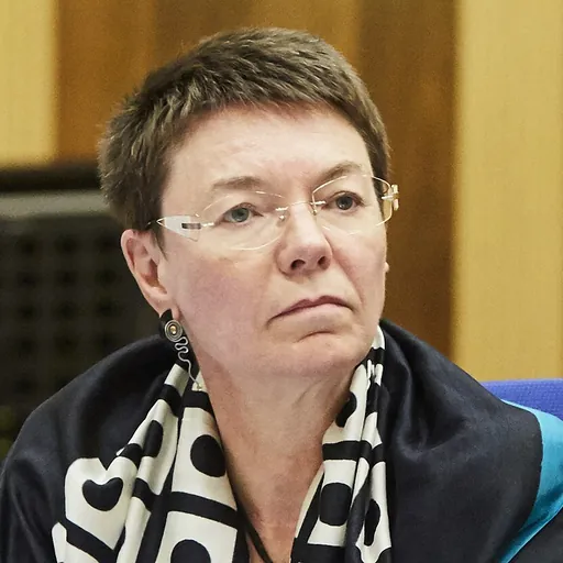 Portrait of Patricia Flor