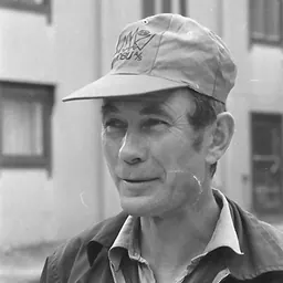 Portrait of Esten Gjelten