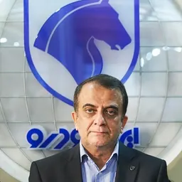 Portrait of Hashem Yekezareh