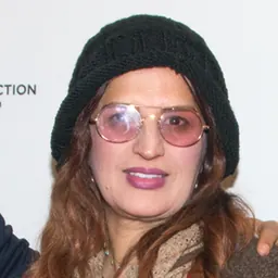 Portrait of Parisa Bakhtavar