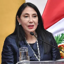 Portrait of Elizabeth Astete Rodríguez