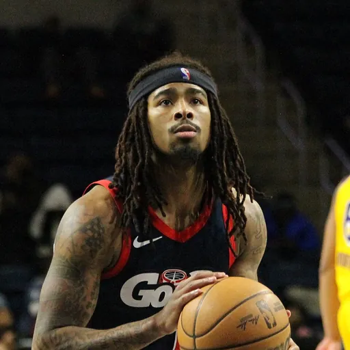 Portrait of Keshon Gilbert