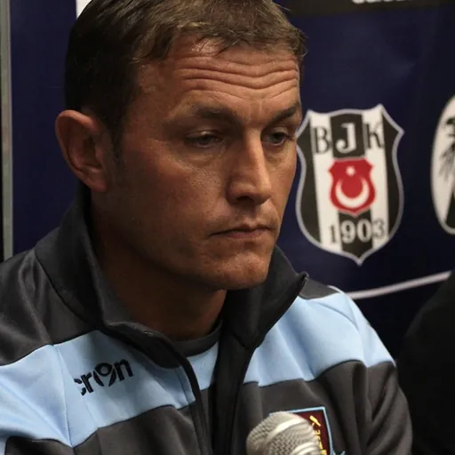 Portrait of Ian Hendon