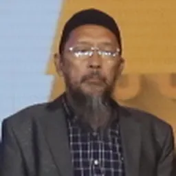Portrait of Faisal Mangondato