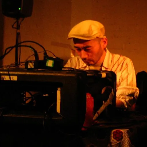 Portrait of Toshimaru Nakamura