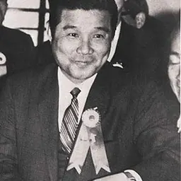 Portrait of Lui Lok