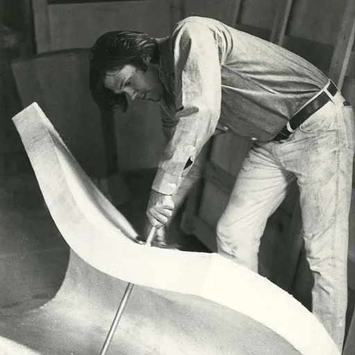 Portrait of Gary Kuehn