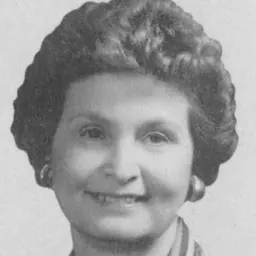 Portrait of Betty Cooper Hearnes