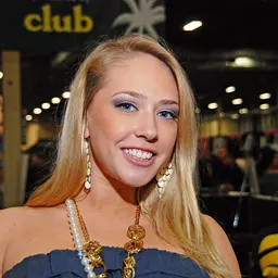 Portrait of Kagney Linn Karter