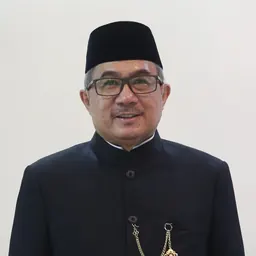 Portrait of Suryopratomo