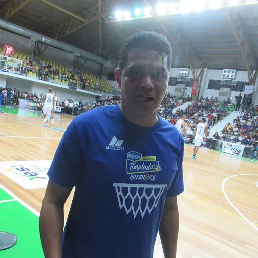 Portrait of Johnny Abarrientos