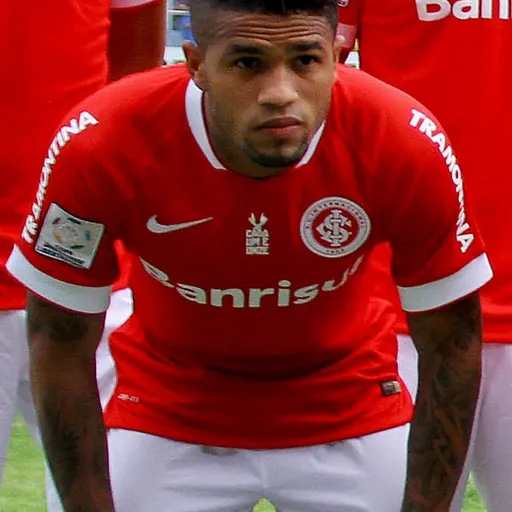 Portrait of Leonardo Moreira Morais