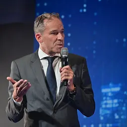 Portrait of Thomas Zweifel