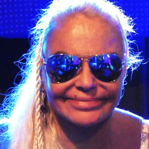 Portrait of Leticia Sabater