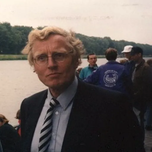 Portrait of Tom Dronkert