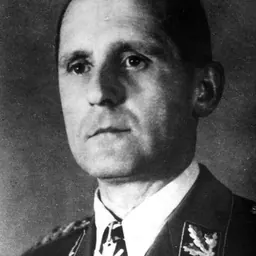 Portrait of Heinrich Müller