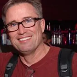 Portrait of Steven Underhill