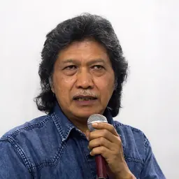 Portrait of Emha Ainun Nadjib